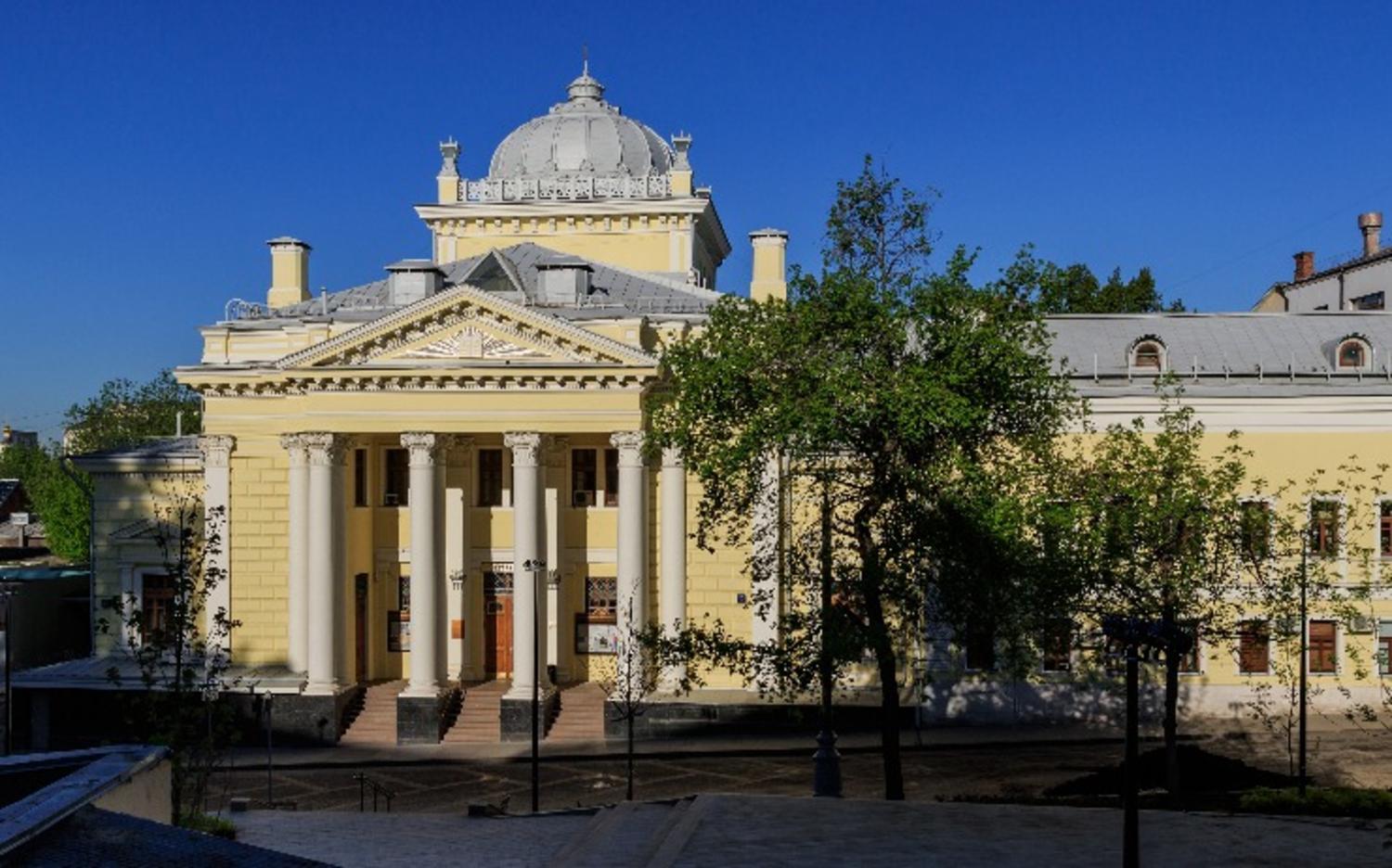 Fellowship in Moscow for Researchers with an Academic Degree – Dr. Ellie Schainker